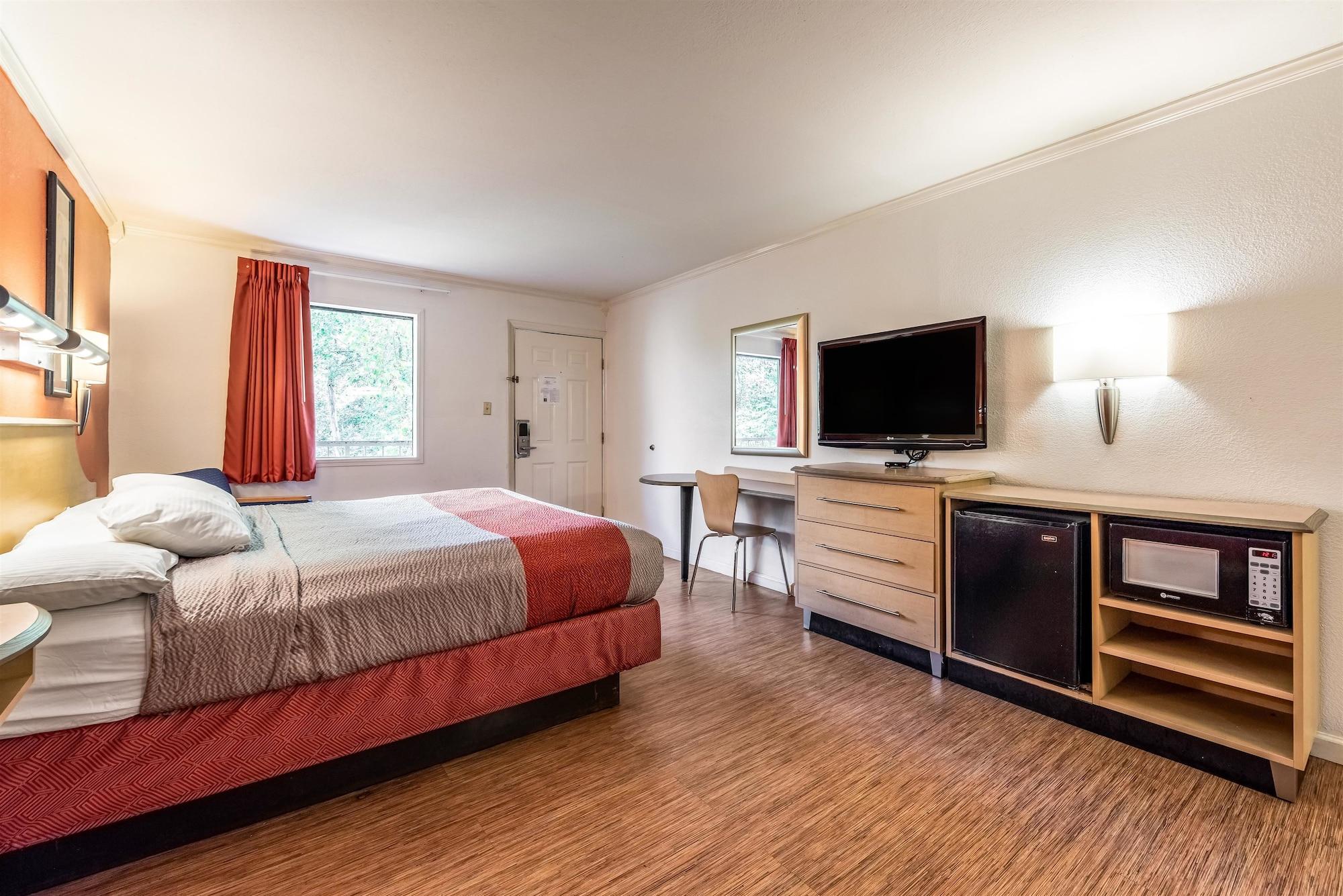Motel 6-Gatlinburg, Tn - Smoky Mountains מראה חיצוני תמונה