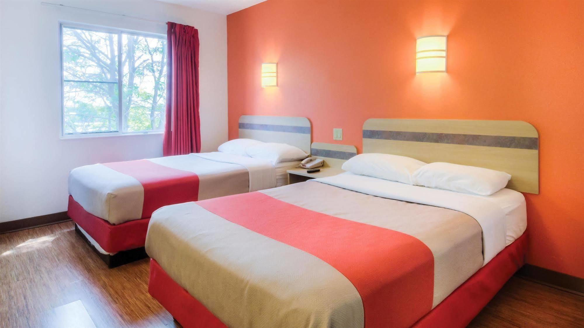 Motel 6-Gatlinburg, Tn - Smoky Mountains מראה חיצוני תמונה