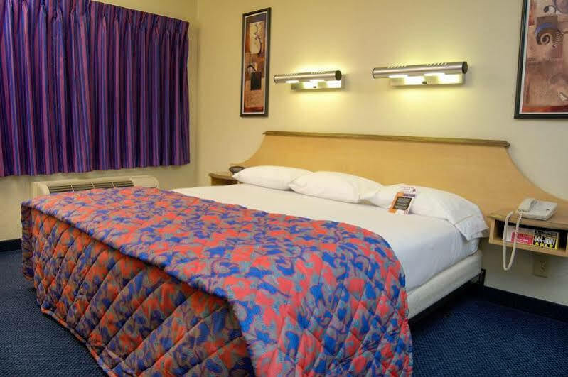 Motel 6-Gatlinburg, Tn - Smoky Mountains מראה חיצוני תמונה